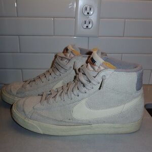 Nike Men's Mid Blazer 77 - Grey Suede